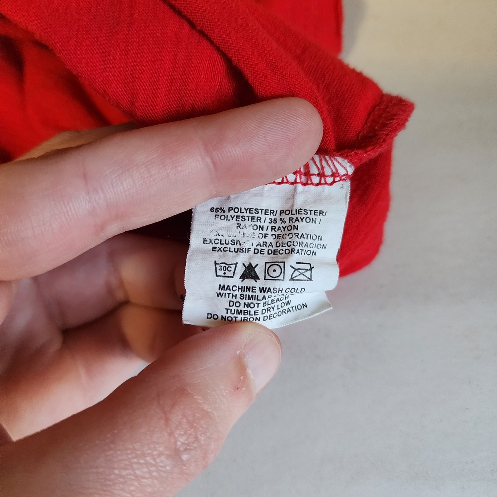Southern Oregon Red Sleeveless Top - Picture 4 of 6